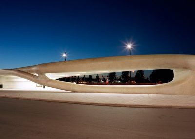 Kunststof busstation Hoofddorp